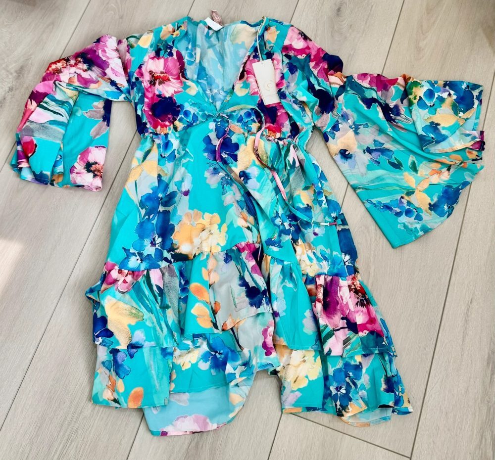 NWT Cosita Linda Floral Beach Resort Cover Up